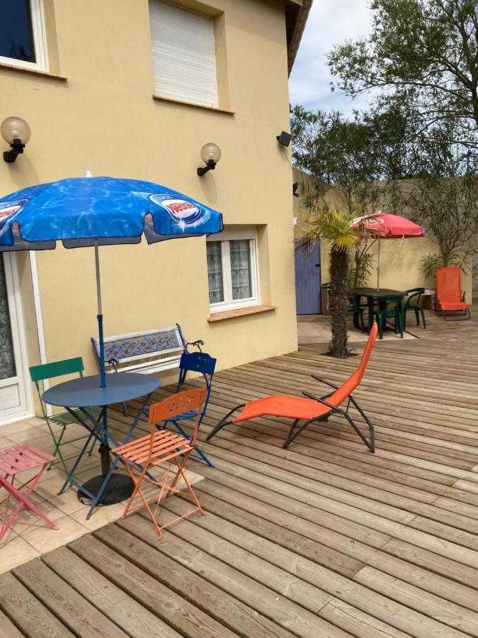 Le Robinson Bed & Breakfast Марсилан Екстериор снимка